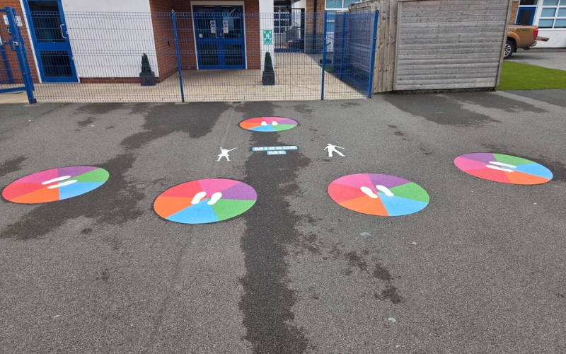 Playground marking mirror game
